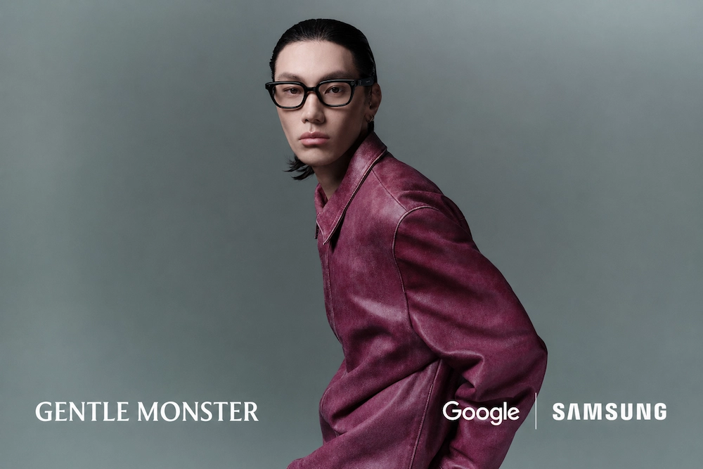 A model wearing Samsung Smart Glasses